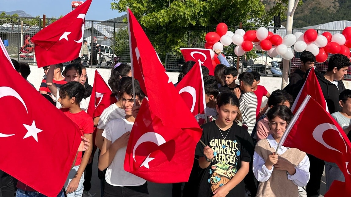 23 Nisan Ulusal Egemenlk ve Çocuk Bayramımız Kutlu Olsun